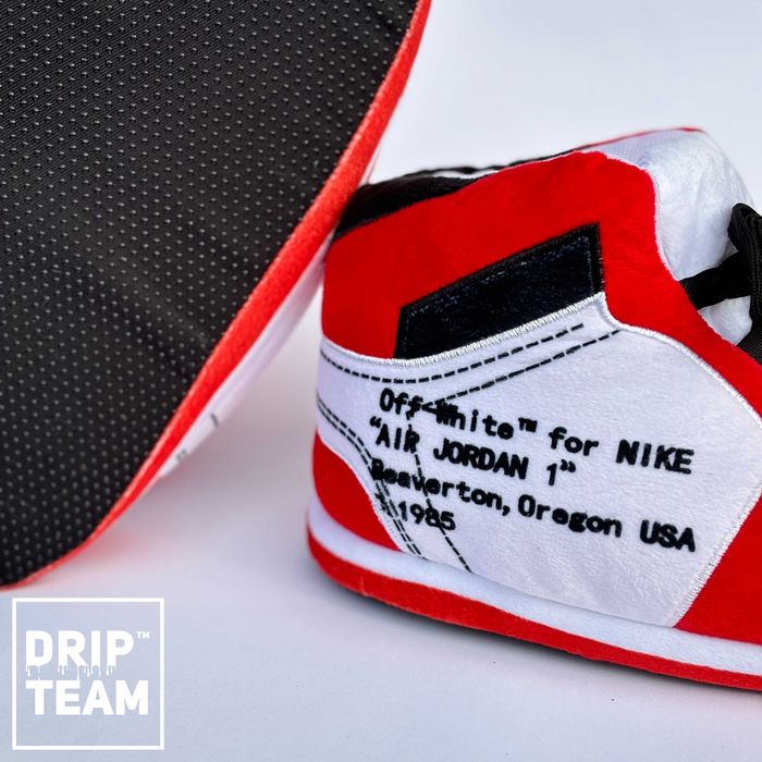 Kapcie Pluszowe Nike Jordan Off White Czerwone - r. 35-45