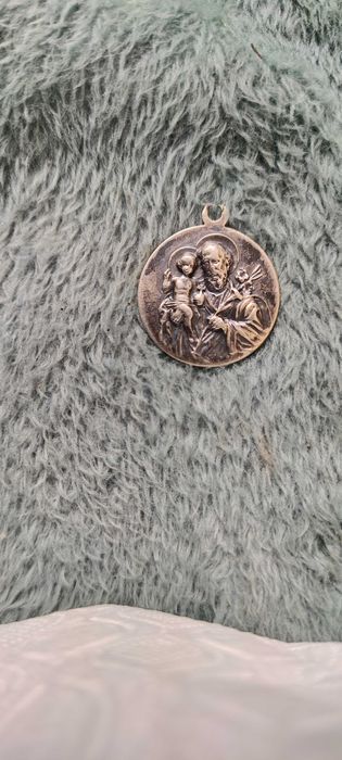 Okazja Piękny stary srebrny medalik