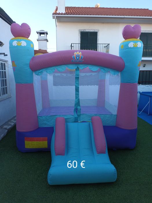 Aluga-se vários insuflaveis