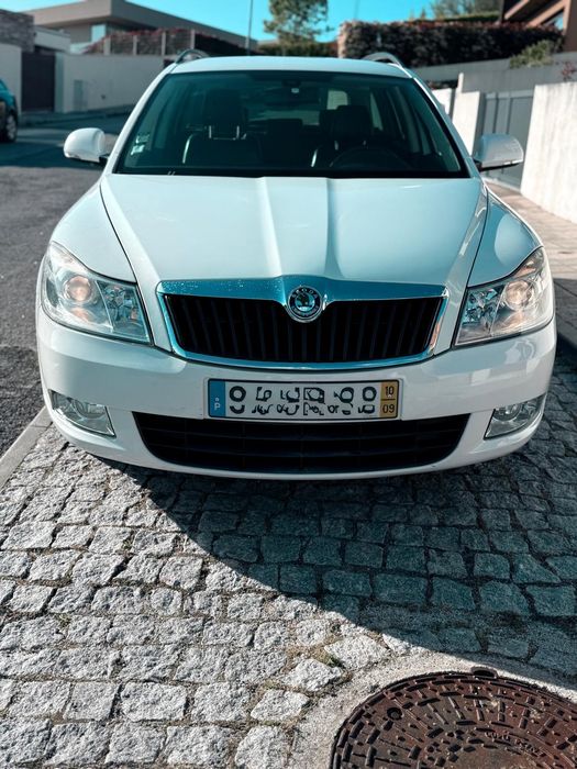 Skoda Octavia 1.6 TDi Poucos Km Nacional