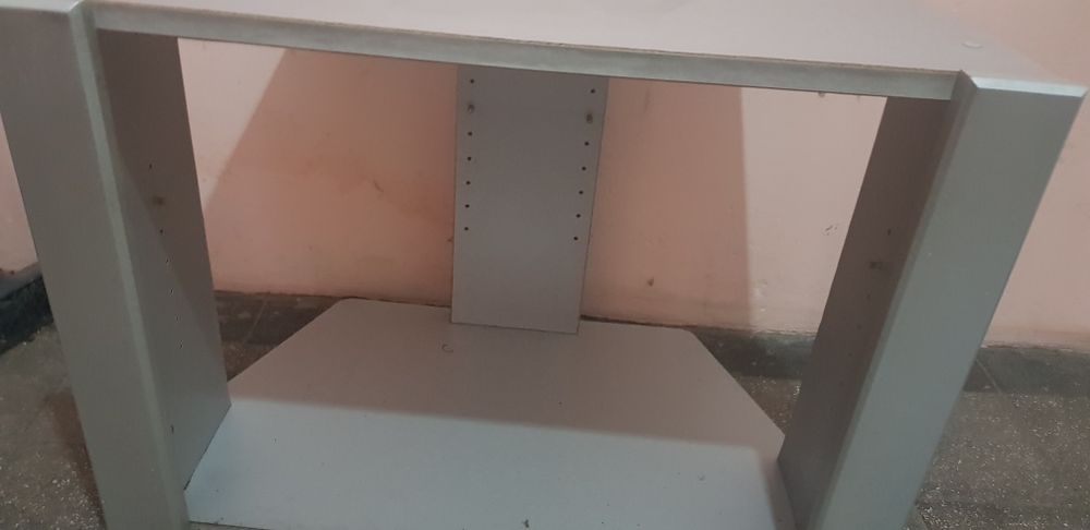 Stolik pod telewizor akwarium