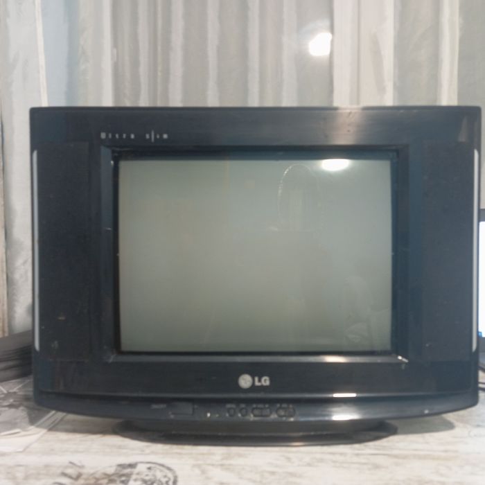 Телевізор LG телевізор