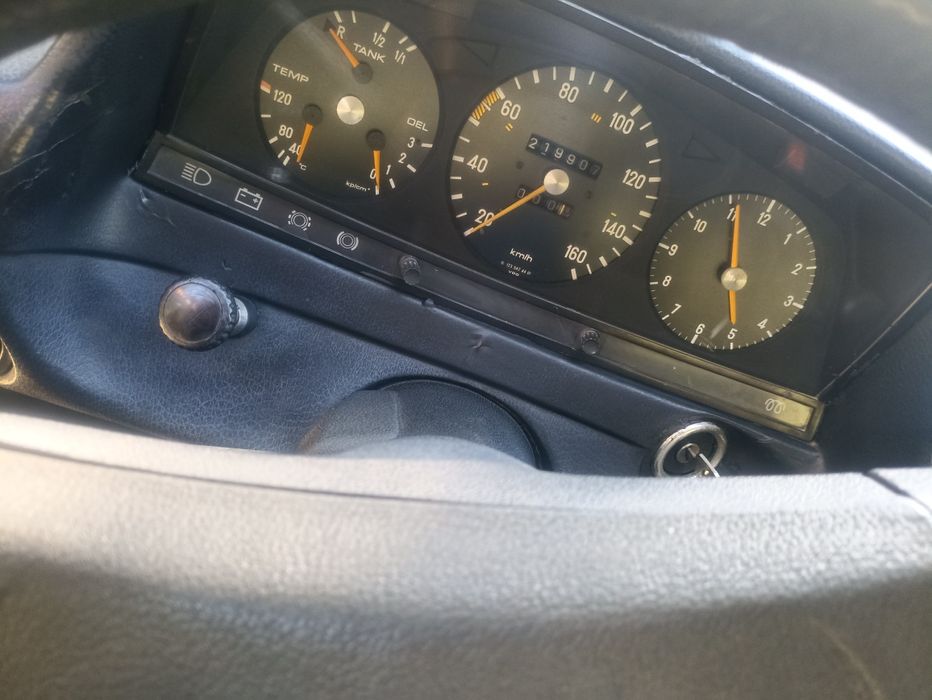 Mersedes 123 .220d