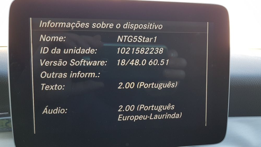 Activação de Android Auto e Apple CarPlay  só para Mercedes.