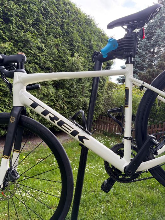 Trek Domane Al 4 r.54+ pedały Bontrager