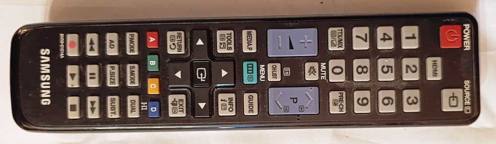 TV Samsung LE37C530F1WXZG можливо використовувати як монітор