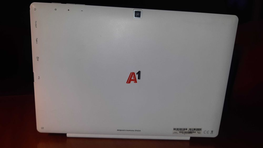 Laptop Oliver Book A1 - Dotykowy Ekran + Odczepiana Klawiatura StanBDB