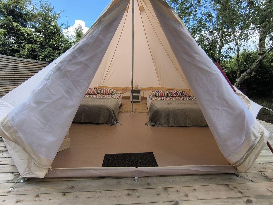Brzozowisko. Glamping, namiot, Wiele, Kaszuby, balia, balia ogrodowa, jacuzzi, nocleg  na Kaszubach, jezioro Wielewskie. Nowość