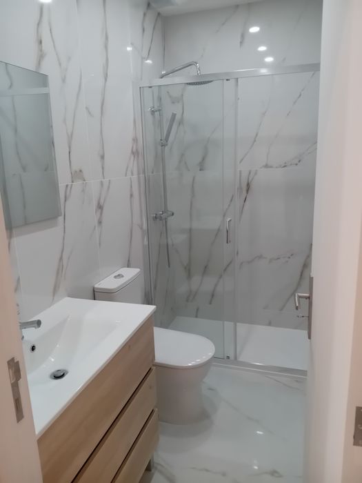 Especialista em pladur , ceramica e pintura