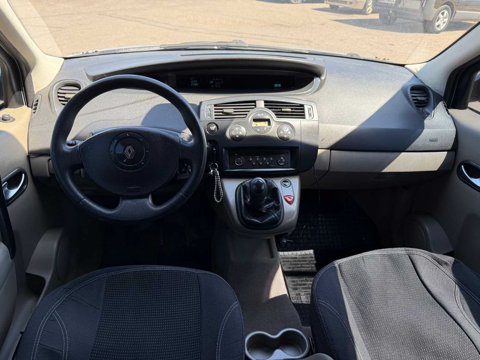 Продаю Renault Scenic 1.5d 5cт мех 2004р