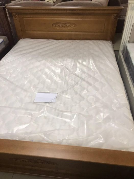 Ліжко деревяне двоспальне різьблене. Кровать деревянная двуспальная.