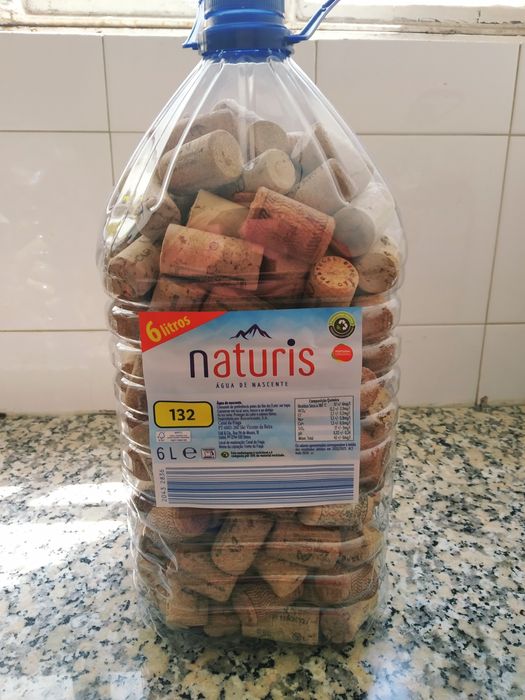 Garrafão com Rolhas de Cortiça
