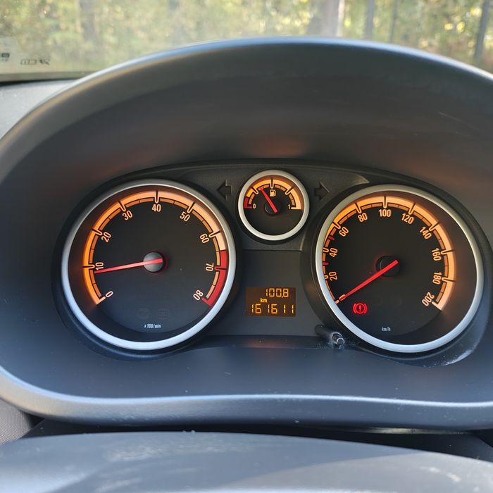 Opel Corsa D  świetny Stan