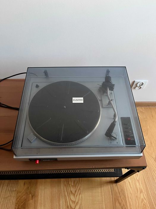 Gramofon Unitra Bernard GS - 434; przedwzmacniacz Analogis Phono; zestaw kabli