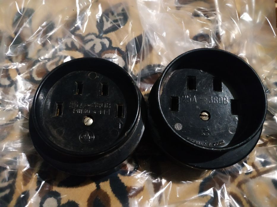 Розетки на 380В 25А  Сделано в СССР.