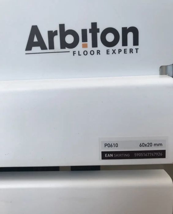 Плинтус полиуретановый