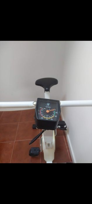Bicicleta de ginástica