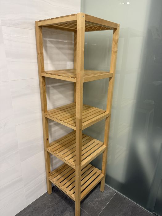 Estante de madeira IKEA