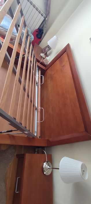 Excelente Cama casal 150cm x 200 cm