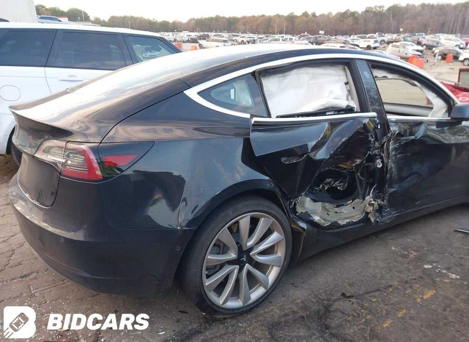 Tesla Model 3 Long Range Mid Range 2018 USA – części