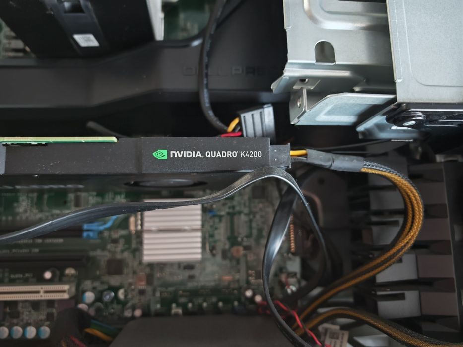 PC Dell Precision Tower 5810 CAD CAM E5-1630V3 DDR4 32GB NVIDIA K4200