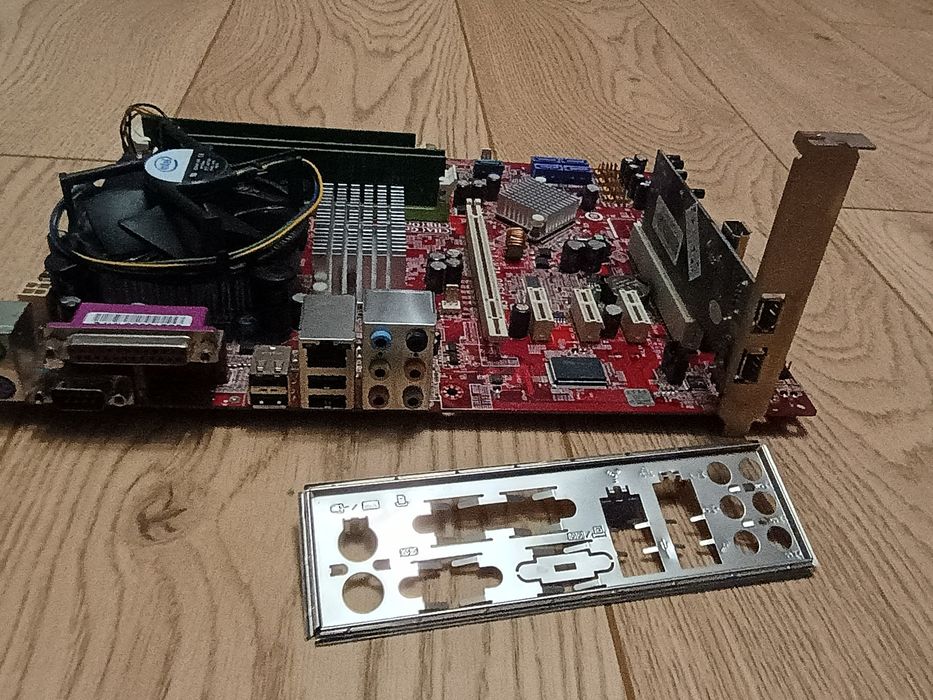 Płyta główna MSI P35 NEO-F + procesor Intel E8400 + pamięć RAM 6GB