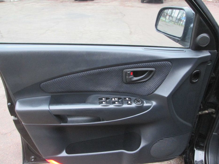 HYUNDAI  TUCSON продам автомобиль