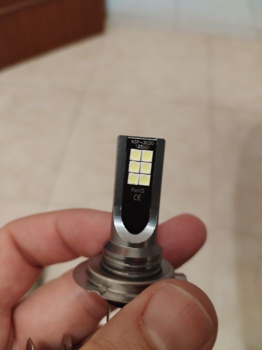 Lampadas LED  H7 luz branca novos a com adaptador CANBUS