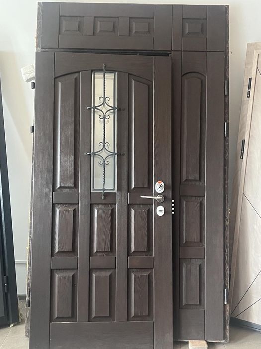 Двері вхідні броньовані