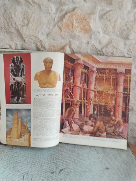 Livro , já Raro,"The Epic Of Man"Time Life International-1962