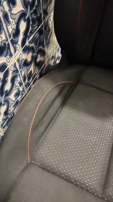 Bancos SEAT Leon FR 1P  – frente – impecáveis