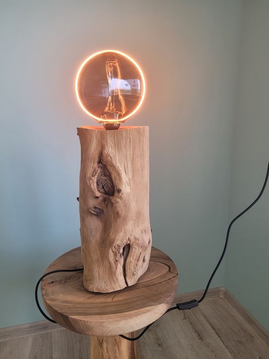 Lampa podłogowa orzech włoski