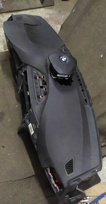 Торпеда c подушкой пассажира  BMW Ф30 Ф10 USA