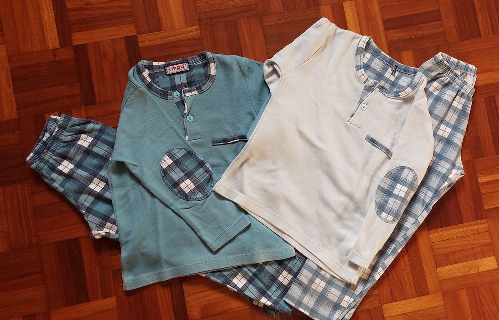 Lote 3 pijamas-  1  polar e 2 cardados - 4 anos