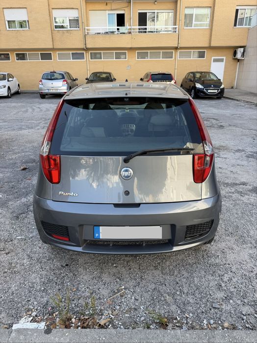 Fiat Punto – 227.450 km – Bom estado