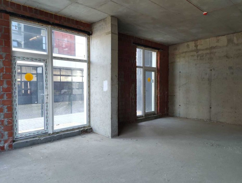 Продаж комерційного приміщення на вул. Пасічній, ЖК "SOLOWAY"