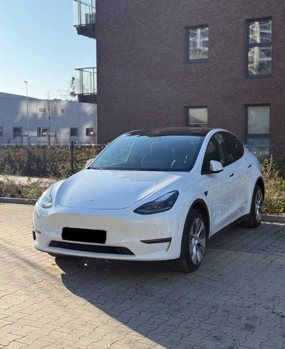 Tesla Model Y 2022 82 kW
