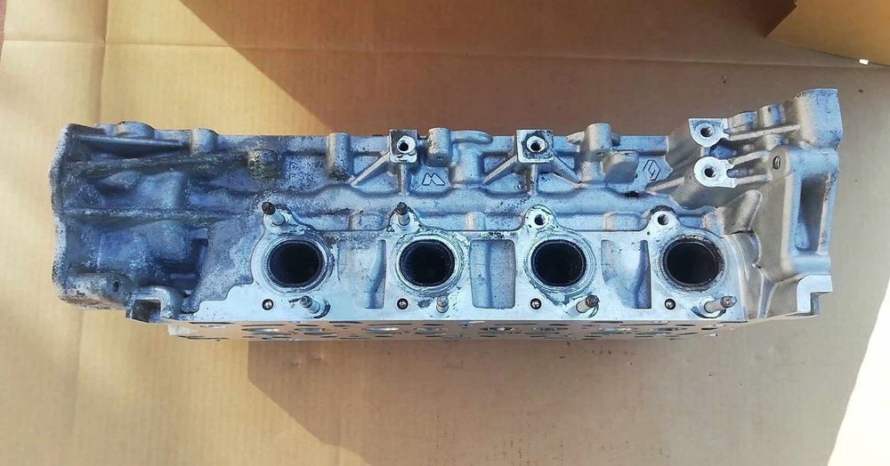głowica silnika renault trafic 2,0 dci po regeneracji kompletna