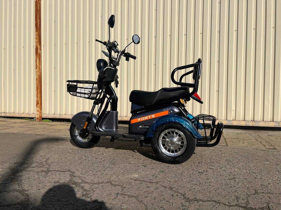 Трицикл аккамуляторный Forte S1-P600