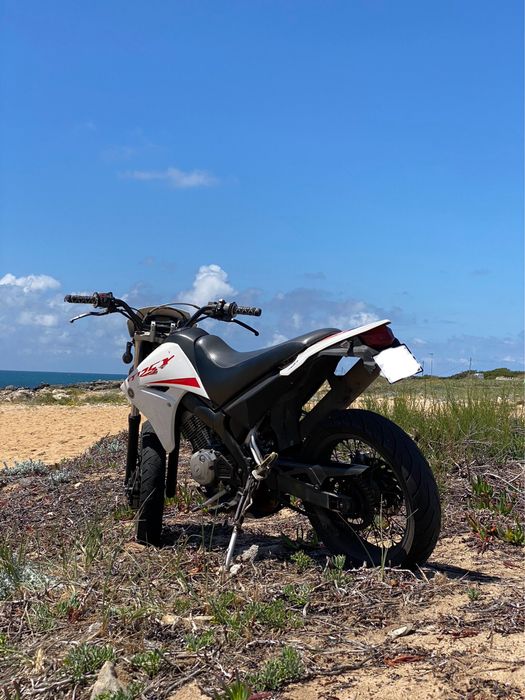 Yamaha xt125x A1