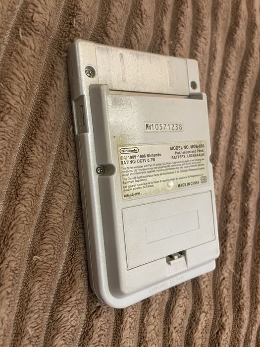 Nintendo game boy pocket