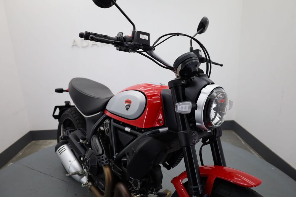 Ducati Scrambler Icon 2022 року