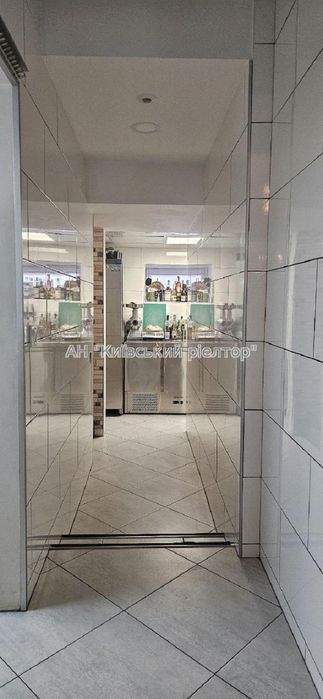 Оренда приміщення в центрі Києва, вул. Липська, 16. м.Кловська