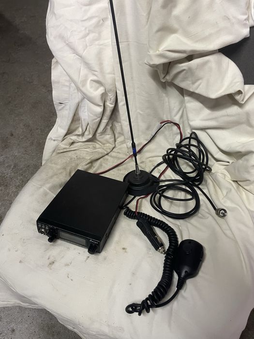 CB radio OMEGA + antena PRESIDENT 40cm