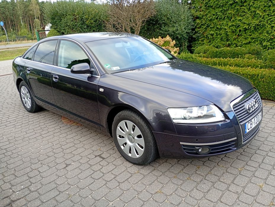 Audi A6 2.4 sedan