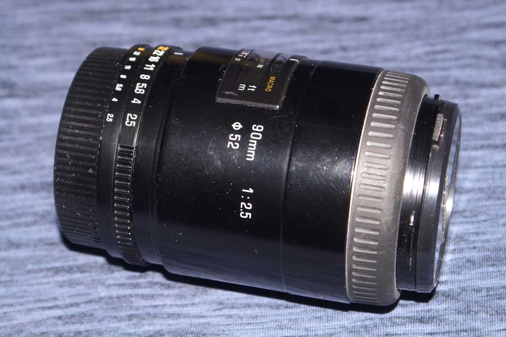 Tamron AF 90mm f/2.5 Macro / Nikon