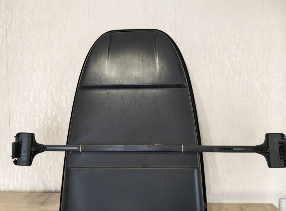 Багажний бокс Elegance Europe 390 + багажник Thule