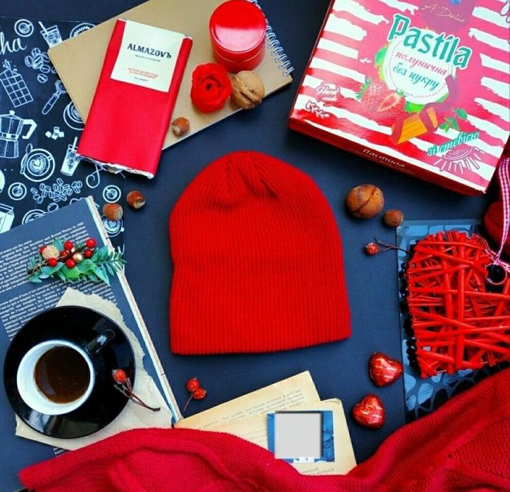 Шапка жіноча демісезонна дитяча бордо

Гарненька шапочка, буде актуаль