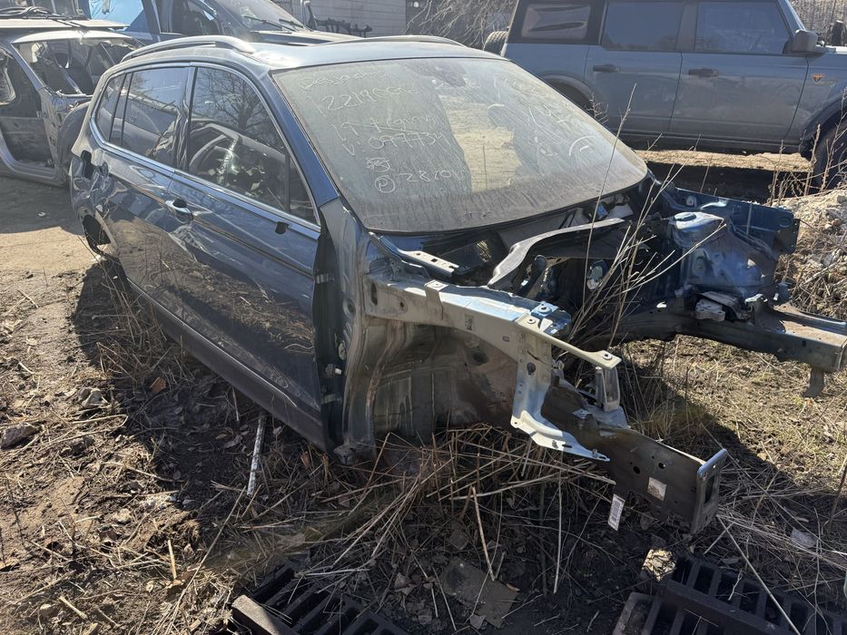 Четверть Tiguan 2