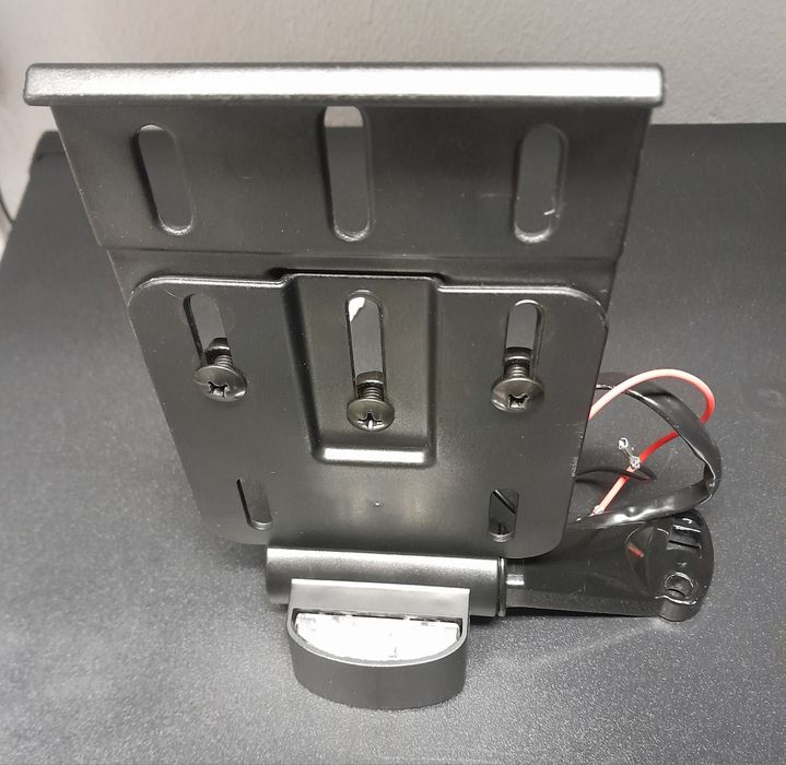 Suporye de matricula lateral Harley 883